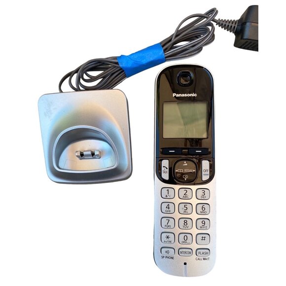 Panasonic Cordless Phone & Charger System KX-TGC210 - Picture 3 of 8